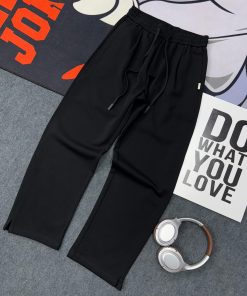 Relaxed-Fit Corduroy Trouser 'Black'