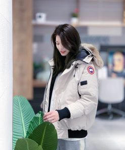 Canada Goose Expedition Crop Parka 'Off-White'