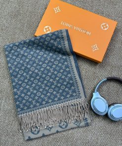 Premium Wool–Silk Blend Luxury All-Season Lightweight Dark Grey/Cream Scarf