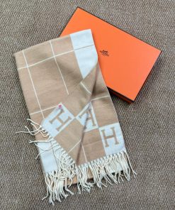 Premium Wool–Silk Blend Luxury All-Season Lightweight Beige/White Scarf