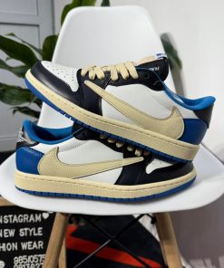 Jordan 1 Retro Low Travis Scott 'Fragment'