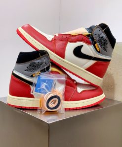 Jordan-1 Retro High x Union LA 'Chicago Red'