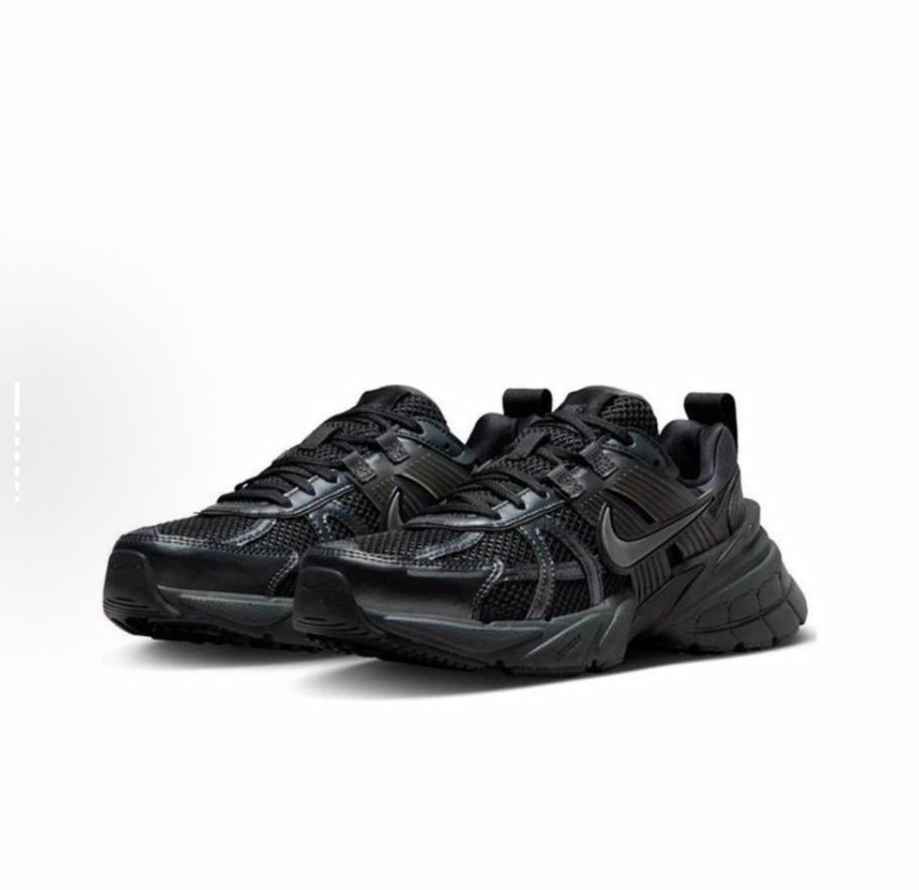 Nike V2K Run Full Black - Image 3
