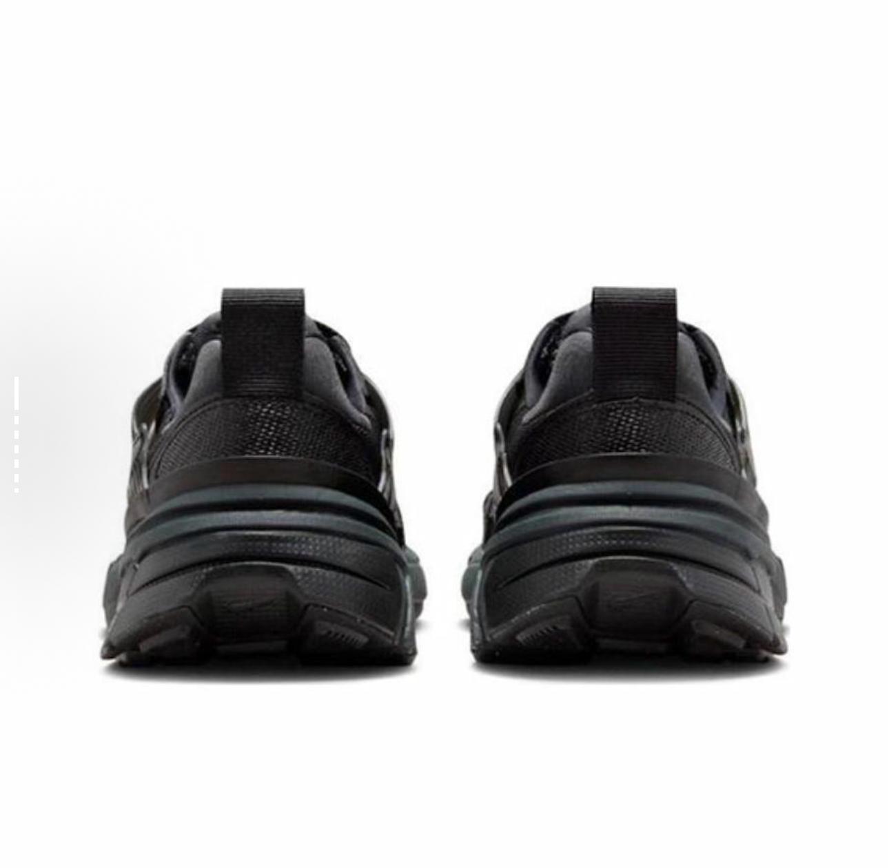 Nike V2K Run Full Black - Image 4