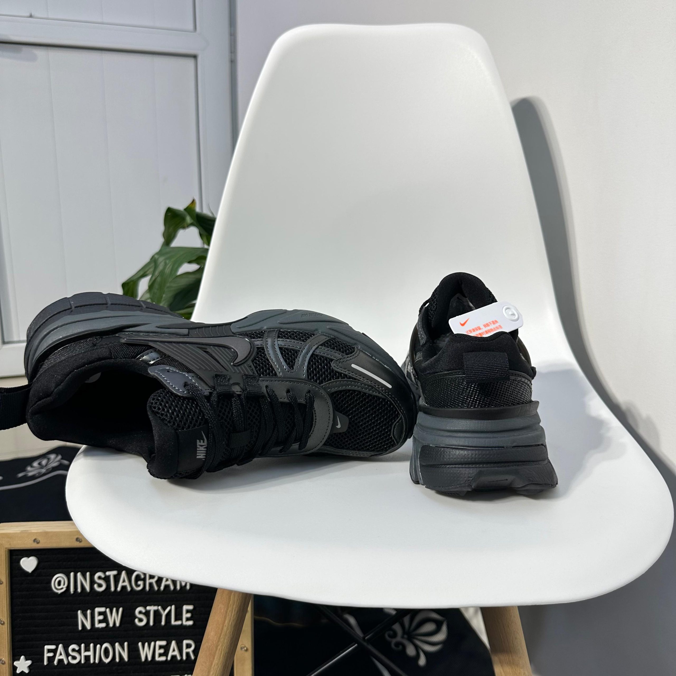Nike V2K Run Full Black - Image 9