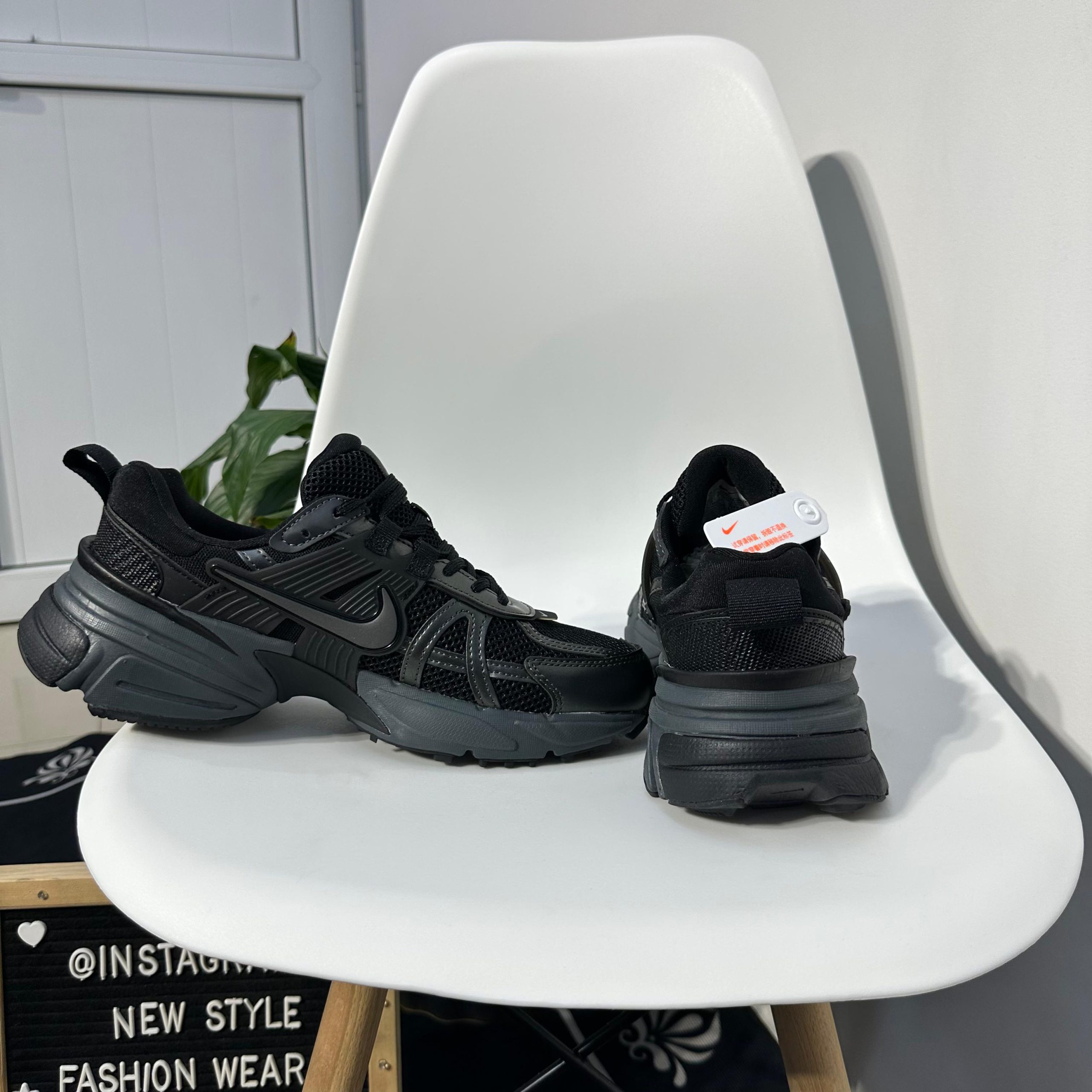 Nike V2K Run Full Black - Image 7