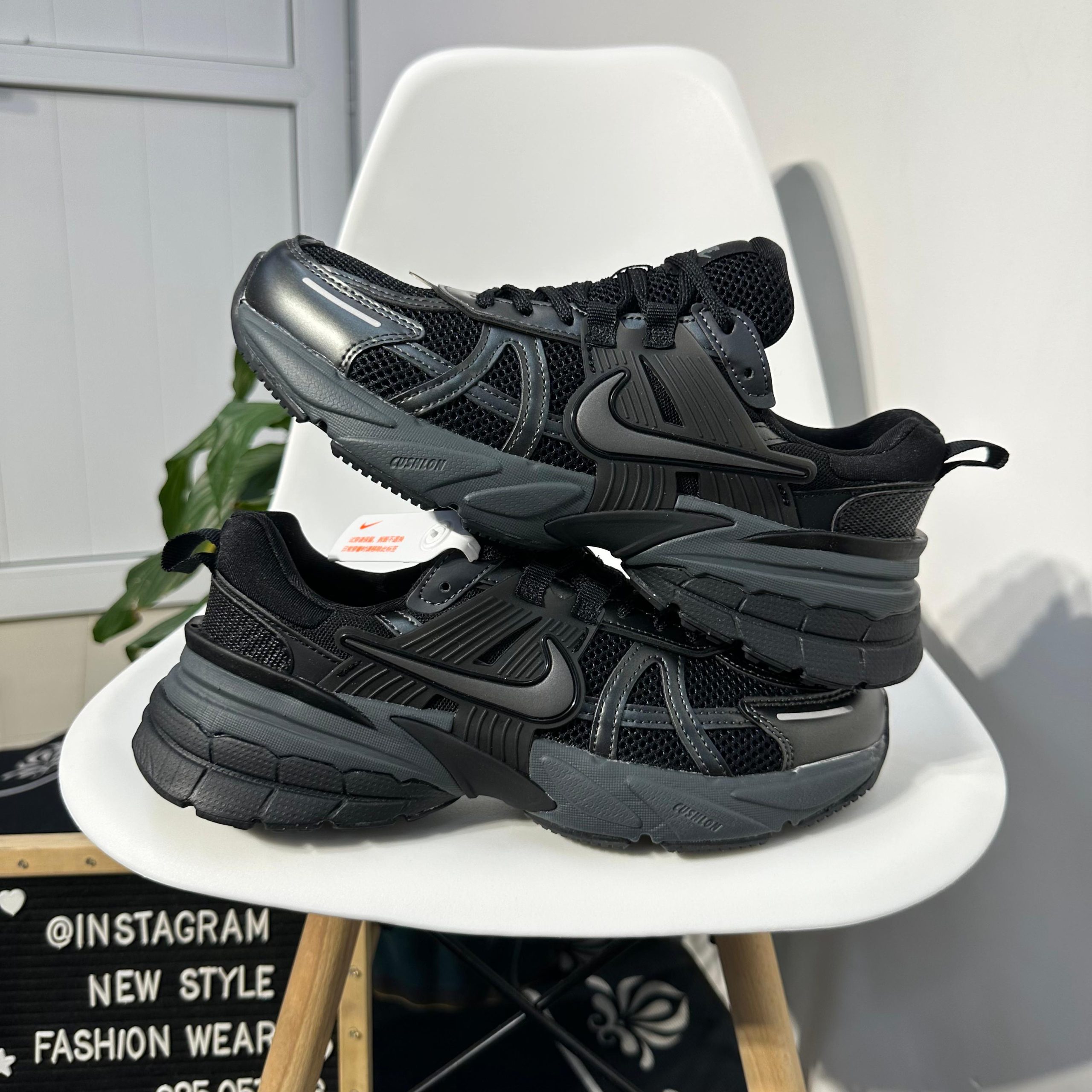 Nike V2K Run Full Black - Image 11