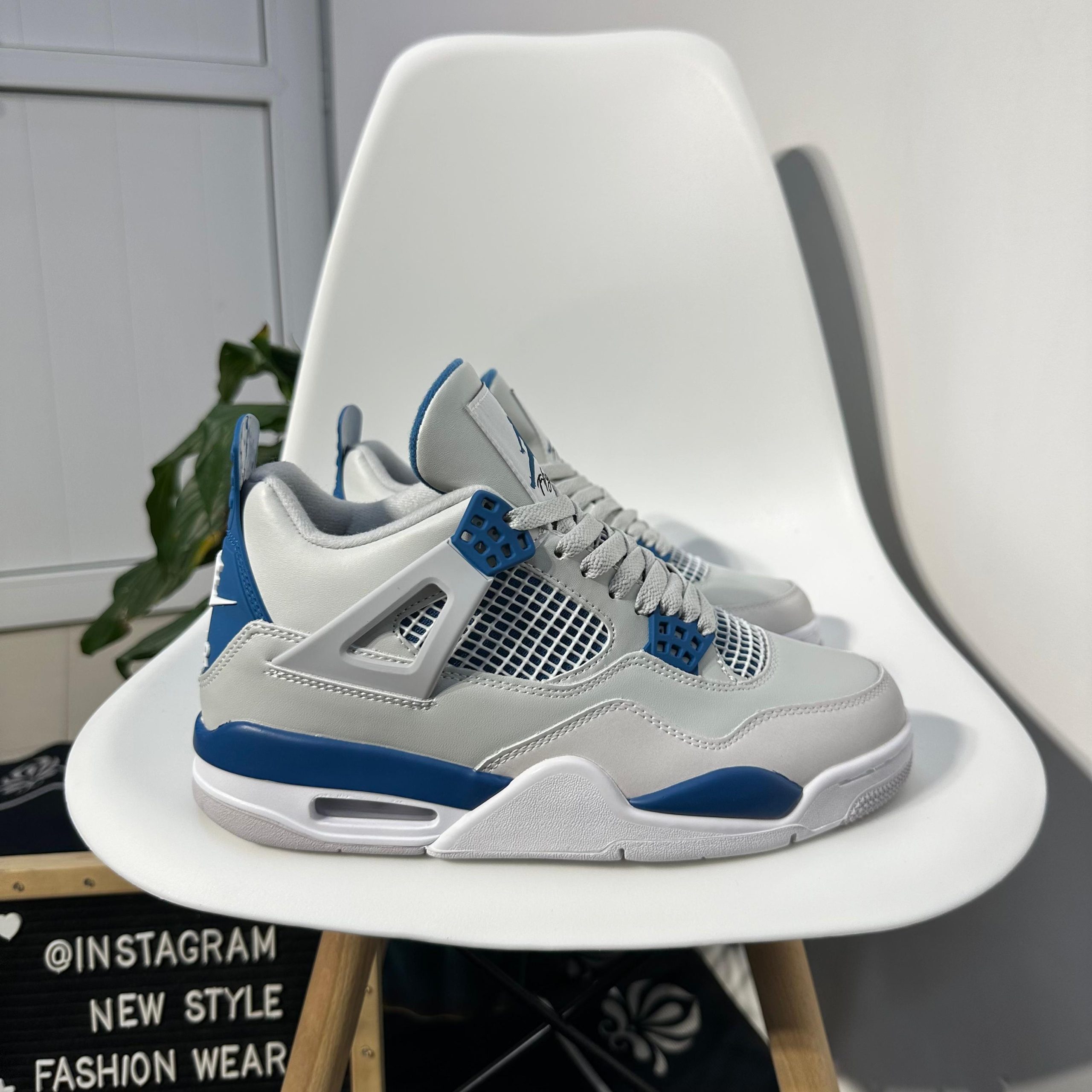 Jordan-4 Retro 'Military Blue' - Image 7