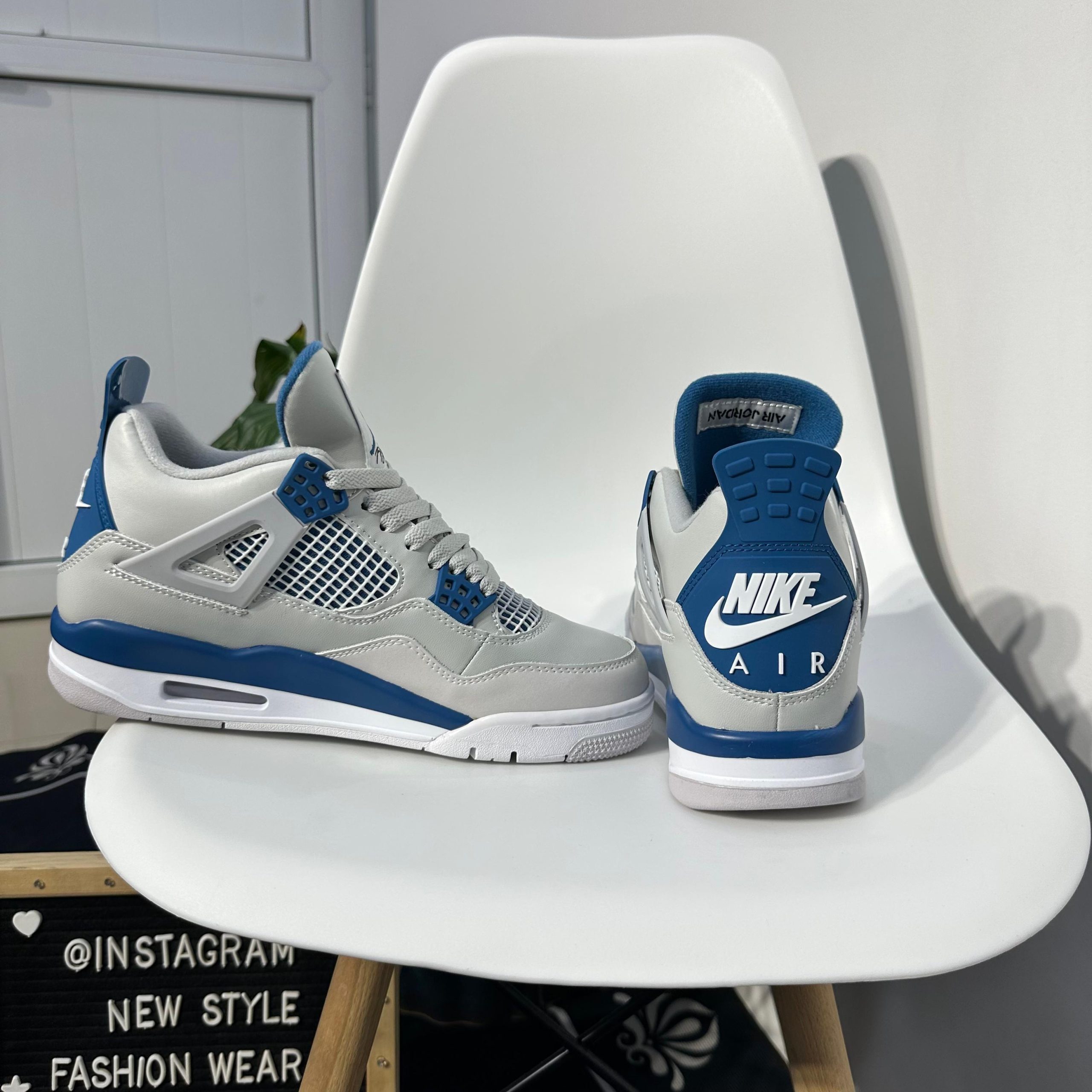 Jordan-4 Retro 'Military Blue' - Image 9