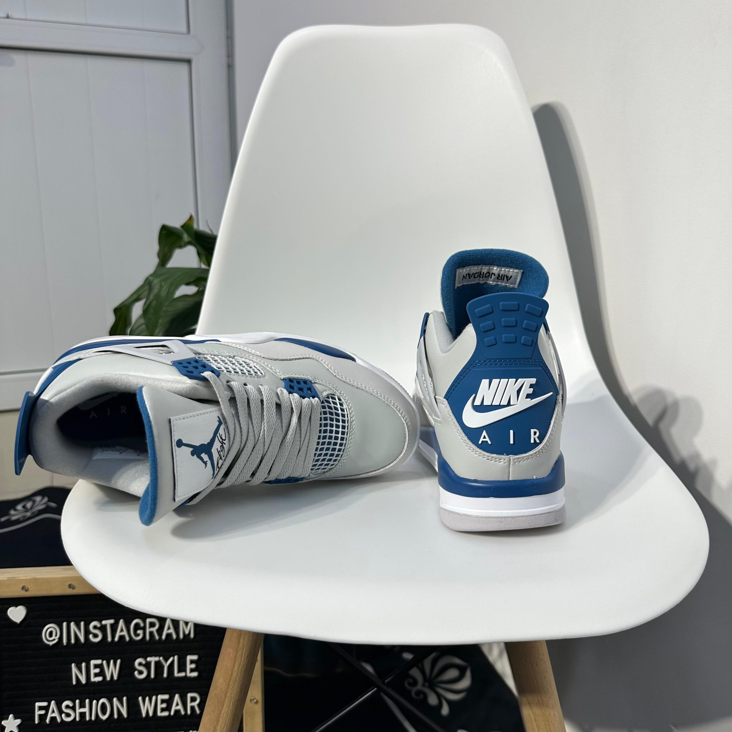 Jordan-4 Retro 'Military Blue' - Image 11