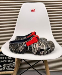 Forest Camo Comfort Clogs Lightweight Slip On Casual Outdoor Sandals 'Red'