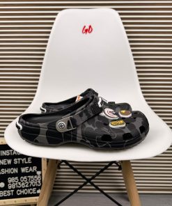 Forest Camo Comfort Clogs Lightweight Slip On Casual Outdoor Sandals 'Dark Black'