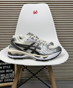 Retro Mesh Running Sneakers Cushion Comfort Lifestyle Sport Shoes Black Silver