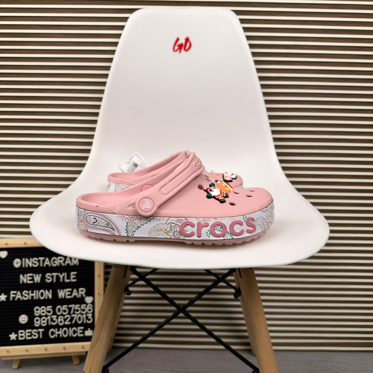 Seasonal Print Logo Band Comfort Clogs Lightweight Slip On Sandals 'Baby Pink'