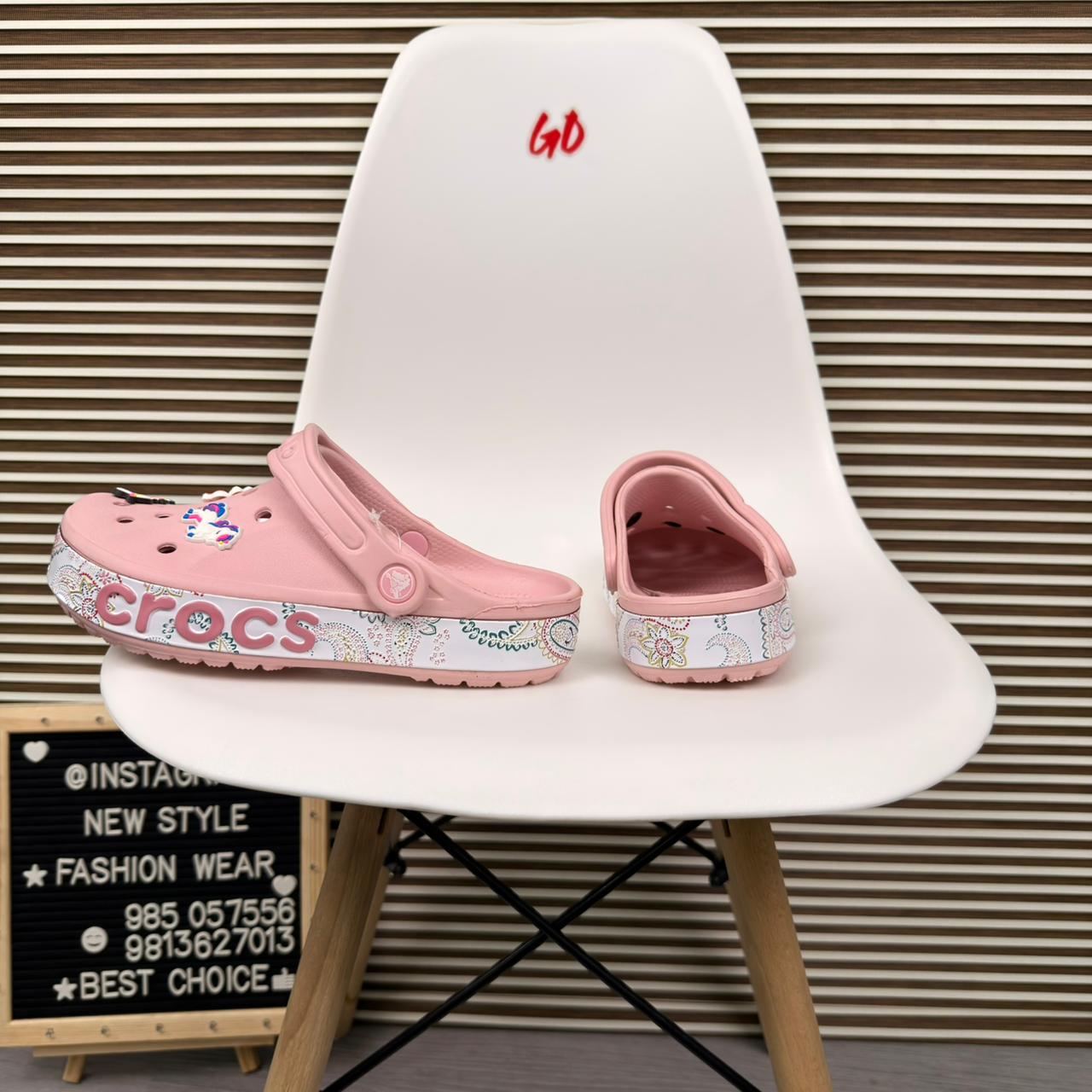Seasonal Print Logo Band Comfort Clogs Lightweight Slip On Sandals 'Baby Pink' - Image 2