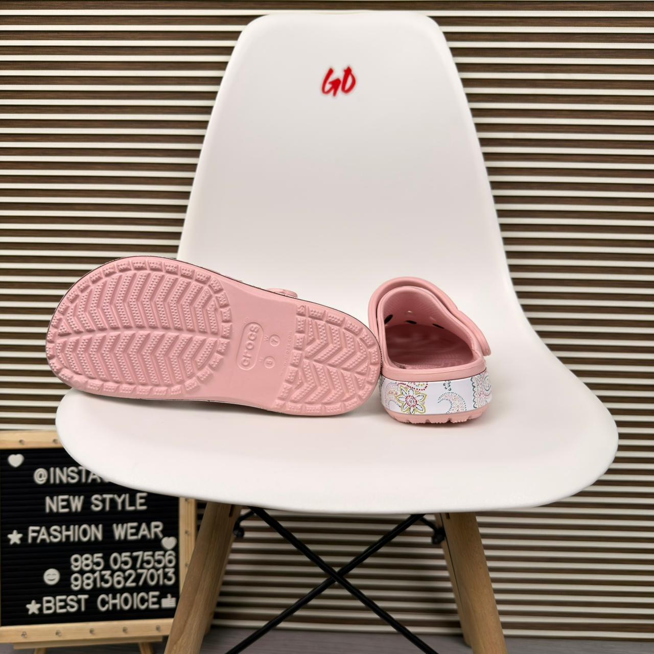 Seasonal Print Logo Band Comfort Clogs Lightweight Slip On Sandals 'Baby Pink' - Image 6