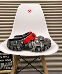 Forest Camo Comfort Clogs Lightweight Slip On Casual Outdoor Sandals 'Red'