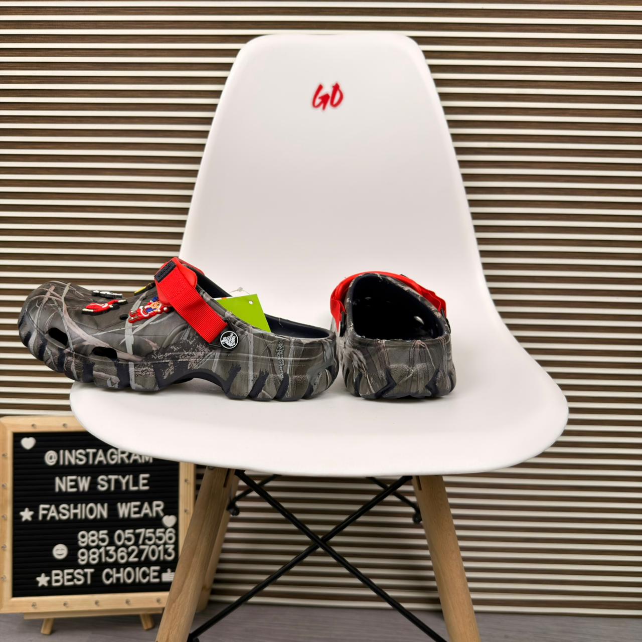 Forest Camo Comfort Clogs Lightweight Slip On Casual Outdoor Sandals 'Red' - Image 2