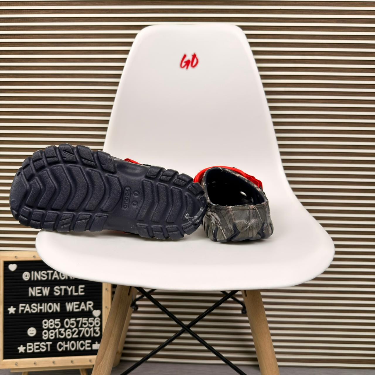 Forest Camo Comfort Clogs Lightweight Slip On Casual Outdoor Sandals 'Red' - Image 6