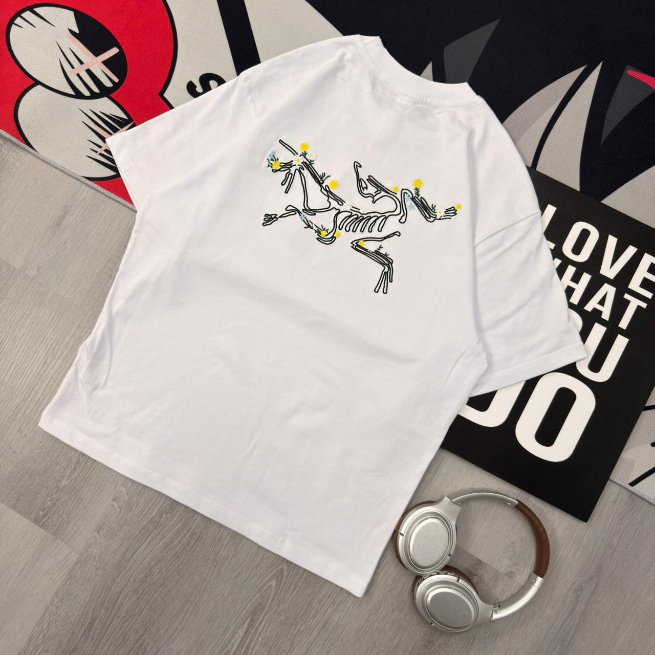 Premium Oversized Graphic Cotton T-Shirt White - Image 5
