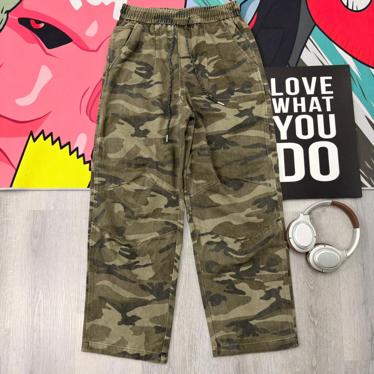 Premium Wide Leg Camouflage Cargo Pants Relaxed Fit - Image 2