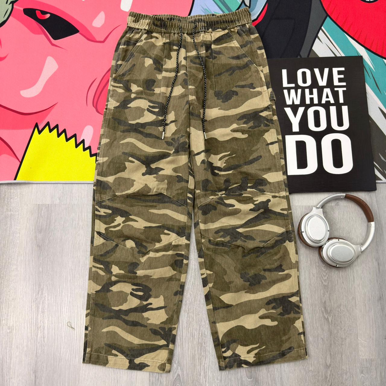 Premium Wide Leg Camouflage Cargo Pants Relaxed Fit - Image 2