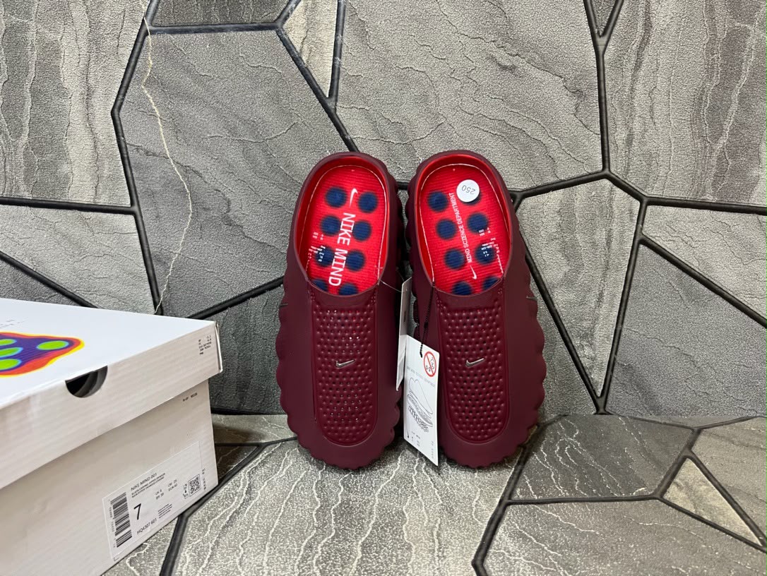 Lightweight Comfort Slide Sandals Casual Everyday Slip On Slippers Maroon - Image 8
