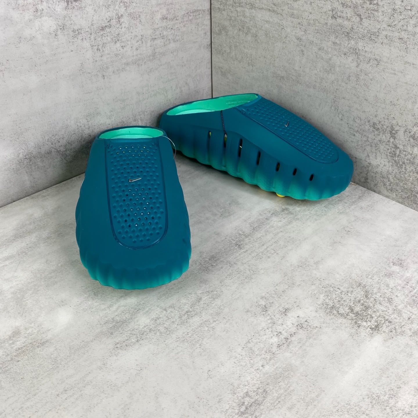 Lightweight Comfort Slide Sandals Casual Everyday Slip On Slippers Sea Green - Image 4