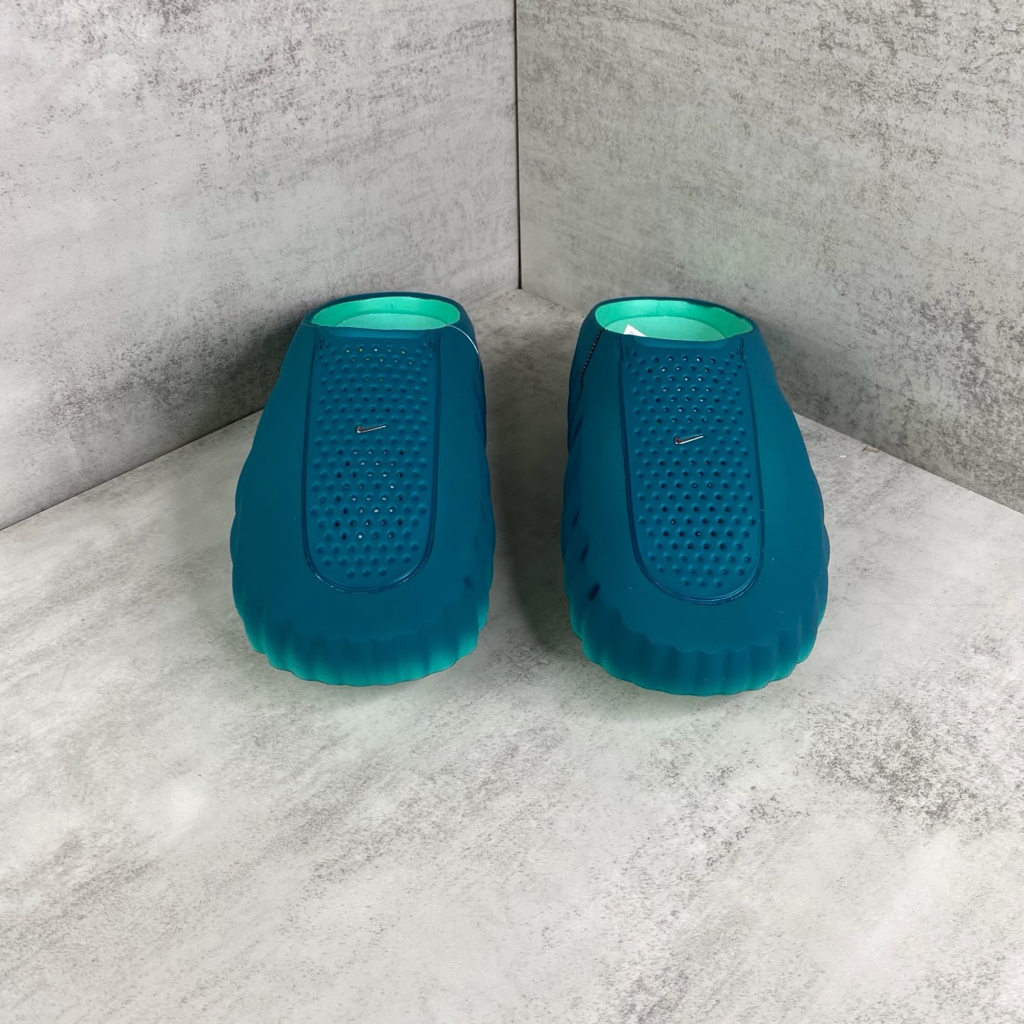 Lightweight Comfort Slide Sandals Casual Everyday Slip On Slippers Sea Green - Image 3