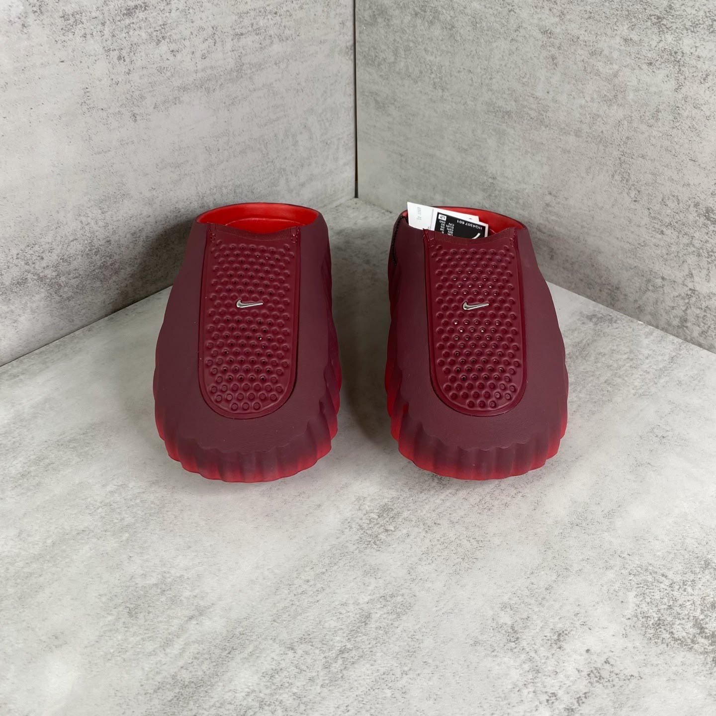 Lightweight Comfort Slide Sandals Casual Everyday Slip On Slippers Maroon - Image 3