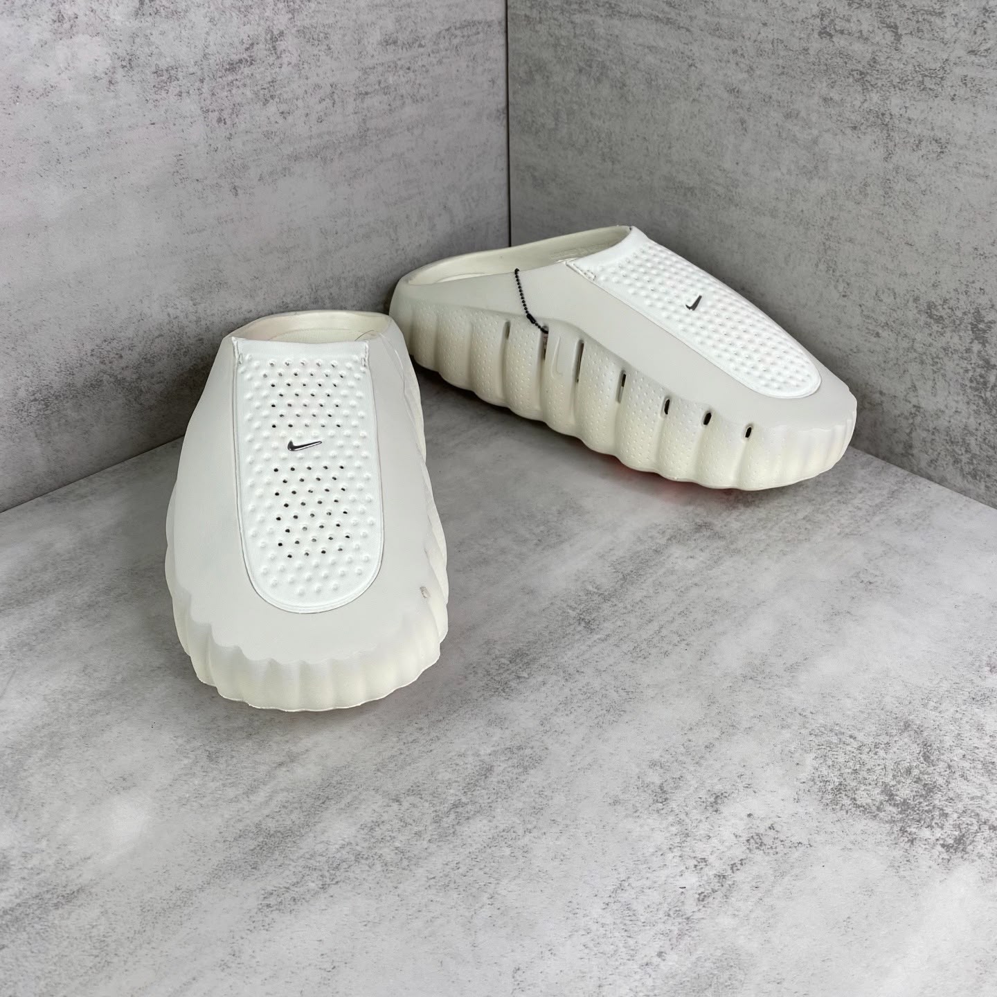 Lightweight Comfort Slide Sandals Casual Everyday Slip On Slippers Light Cream - Image 4