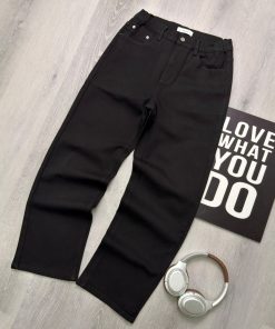 Premium Straight-Leg Everyday Black Pant