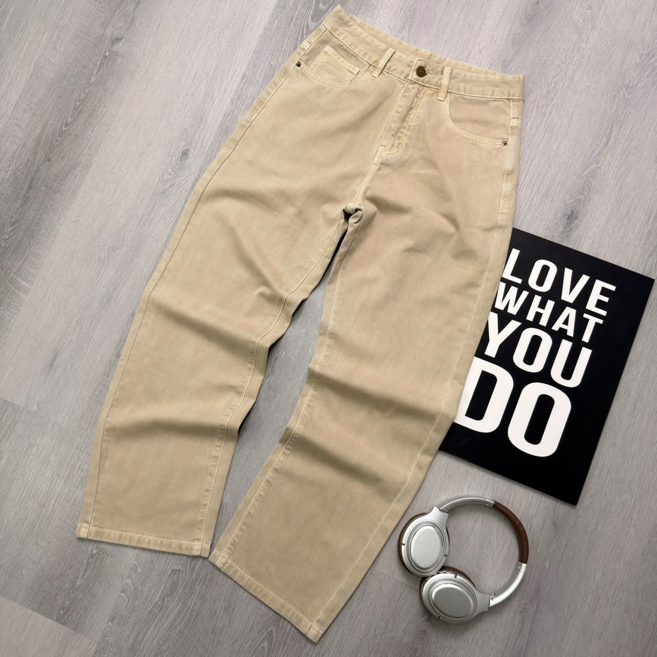 Premium Straight-Leg Everyday Beige Pant