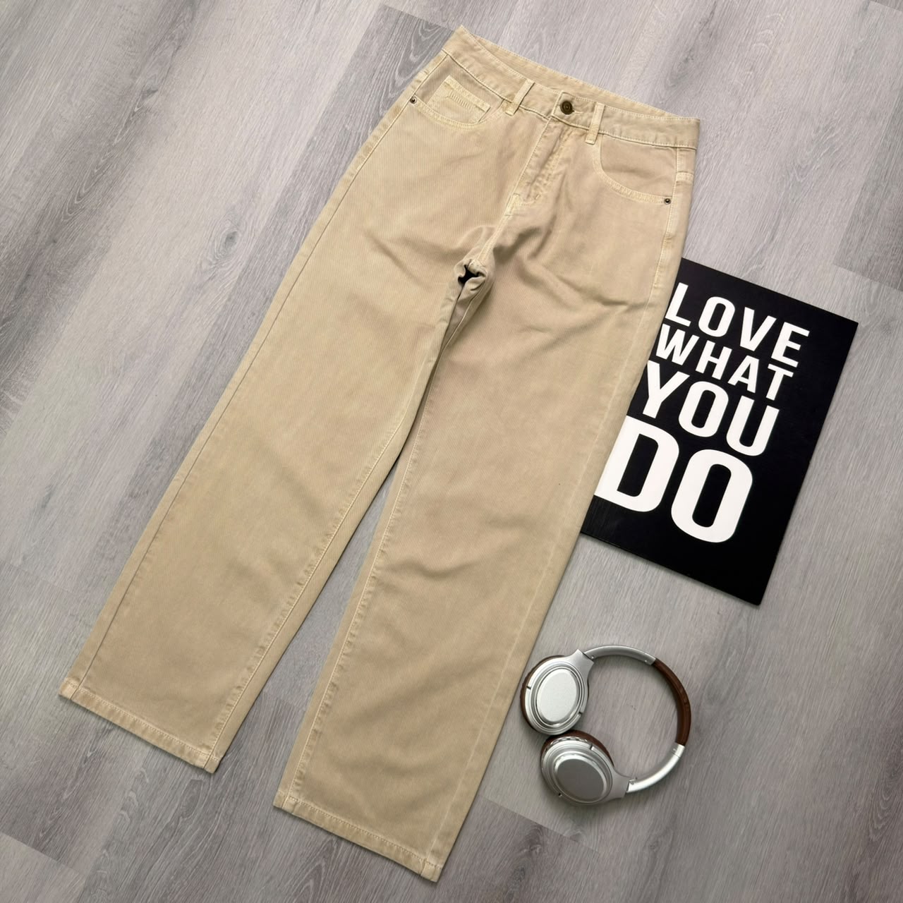 Premium Straight-Leg Everyday Beige Pant - Image 3