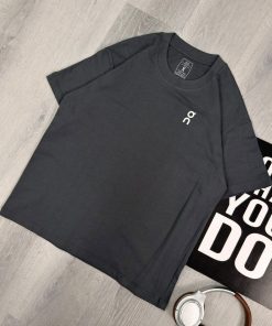 Minimal Performance Logo Black T-Shirt